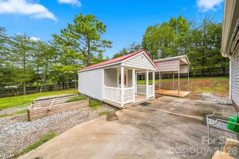 Exterior - 4262 Quarry Dr, Morganton, NC 28655 photo 6 of 6