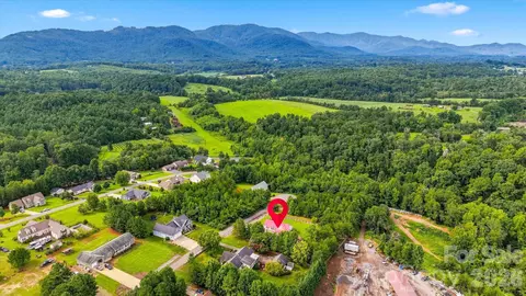 View/Area - 4262 Quarry Dr, Morganton, NC 28655 photo 5 of 7