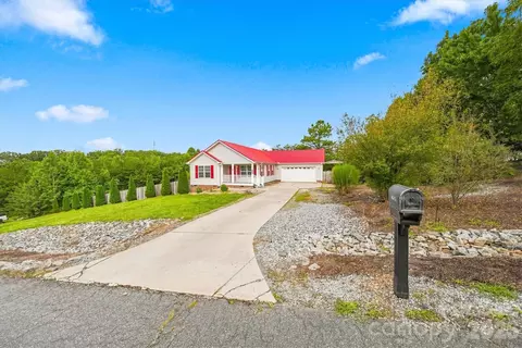 Exterior - 4262 Quarry Dr, Morganton, NC 28655 photo 2 of 6