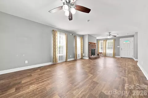 Living - 4262 Quarry Dr, Morganton, NC 28655 photo 2 of 7