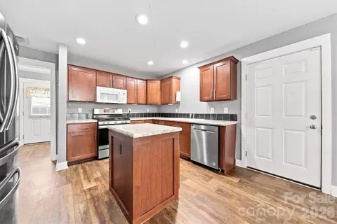 Kitchen - 4262 Quarry Dr, Morganton, NC 28655 photo 2 of 3