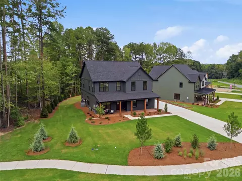 135 Parkdale Dr, Belmont, NC 28012
