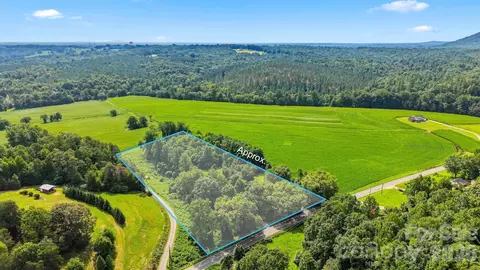 2588 Old Shelby Rd, Hickory, NC 28602