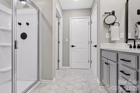 Bath - 3033 Eastcott Ave, Monroe, NC 28110 photo 4 of 5
