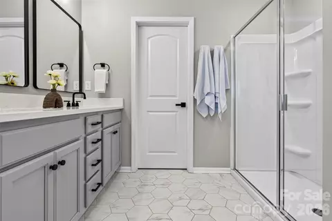 Bath - 3033 Eastcott Ave, Monroe, NC 28110 photo 2 of 5