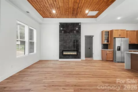 Living - 504 E 24th St, Kannapolis, NC 28083 photo 2 of 5