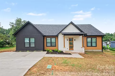Exterior - 504 E 24th St, Kannapolis, NC 28083 photo 2 of 5