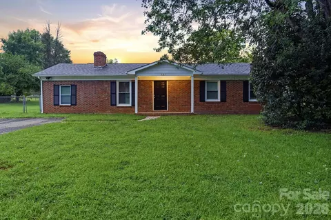 107 Bain Rd, Kings Mountain, NC 28086