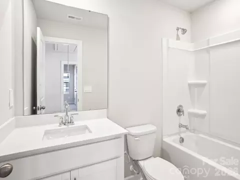 1555 31st Ne St NE, Conover, NC 28613 photo 13