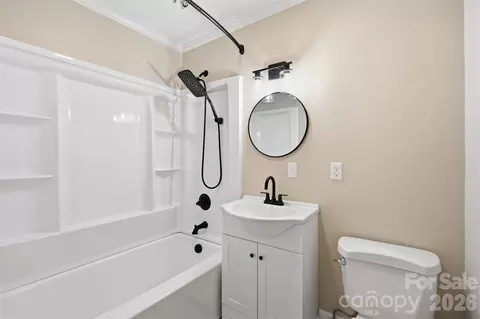 Bath - 3776 Newhall Nw Dr NW, Conover, NC 28613 photo 1 of 2