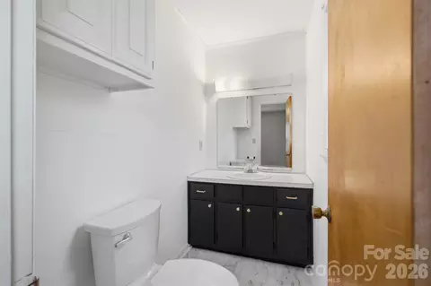 Bath - 3776 Newhall Nw Dr NW, Conover, NC 28613 photo 2 of 2
