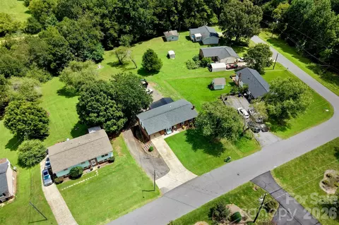 View/Area - 3776 Newhall Nw Dr NW, Conover, NC 28613 photo 2 of 4