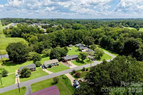 View/Area - 3776 Newhall Nw Dr NW, Conover, NC 28613 photo 4 of 4