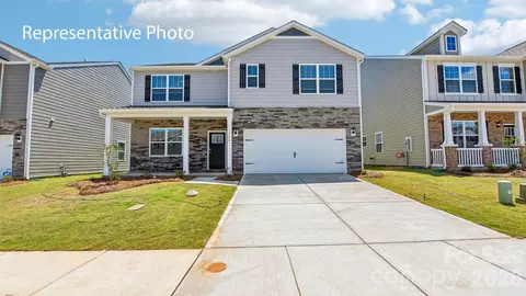934 Candy Dr, Statesville, NC 28677