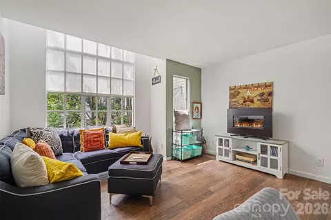 415 W 7th Unit F St UNIT F, Charlotte, NC 28202