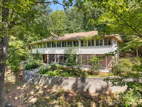 Exterior - 12 E Park Dr, Tryon, NC 28782 photo 13 of 14