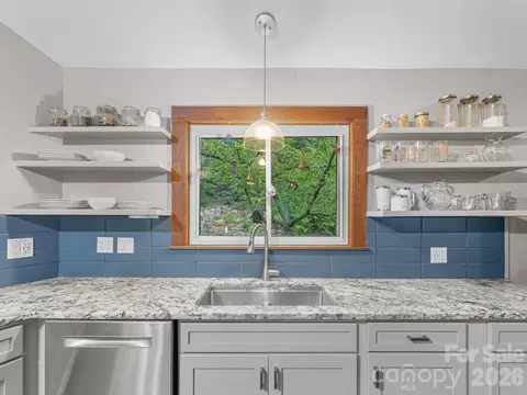 Kitchen - 12 E Park Dr, Tryon, NC 28782 photo 1 of 5