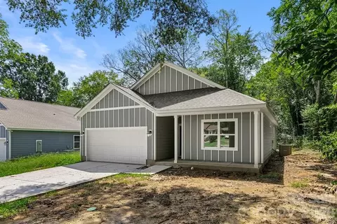 Exterior - 503 E Dunlap St, Lancaster, SC 29720 photo 3 of 3