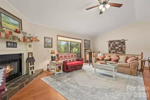 Living - 43 Thoren Ct, Clyde, NC 28721 photo 3 of 3