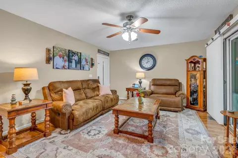 Living - 655 Overlook Dr, Spruce Pine, NC 28777 photo 1 of 2