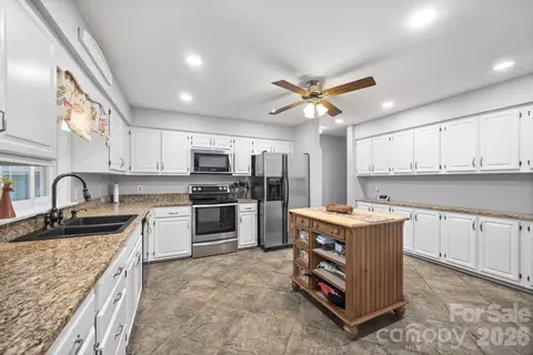 Kitchen - 4060 Point Clear Dr, Tega Cay, SC 29708 photo 2 of 3