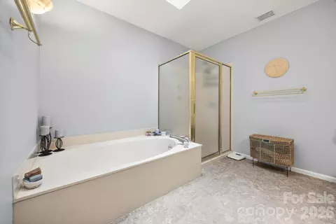 Bath - 4060 Point Clear Dr, Tega Cay, SC 29708 photo 2 of 2
