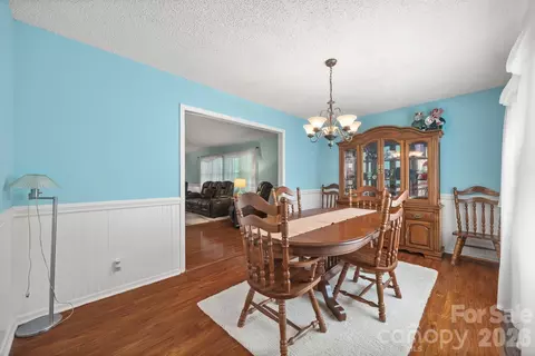 Dining - 4060 Point Clear Dr, Tega Cay, SC 29708 photo 1 of 1