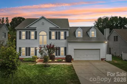 8504 Tamarron Dr, Charlotte, NC 28277