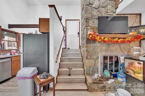 Entry Way - 117 Horse Shoe Ridge E Rd E, Deep Gap, NC 28618 photo 1 of 1