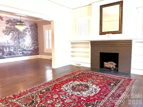 Living - 113 E Miller St, Salisbury, NC 28144 photo 2 of 5