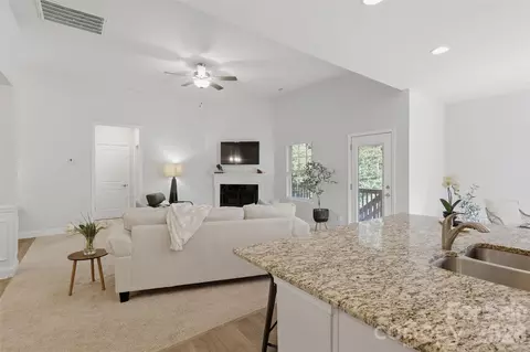 140 Wylie Trl, Statesville, NC 28677
