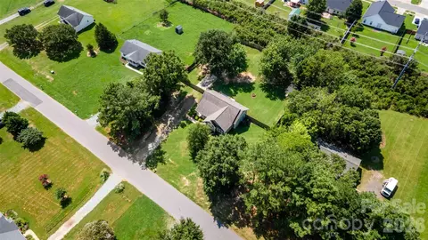 View/Area - 5013 Willow Run Dr, Monroe, NC 28110 photo 3 of 4