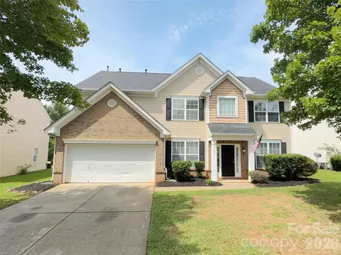 9927 Jeanette Cir, Charlotte, NC 28213