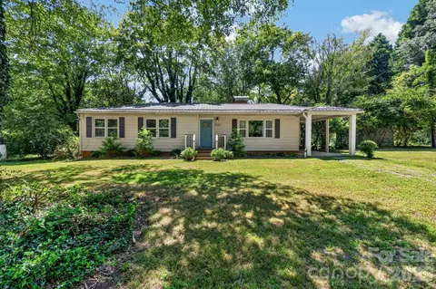 7257 Sherrills Ford Rd, Sherrills Ford, NC 28673