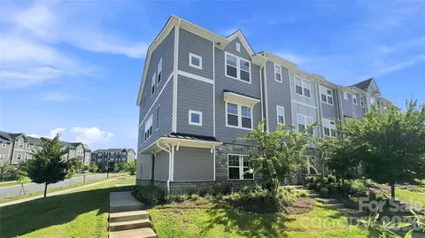 2522 Arbor Loop Dr, Charlotte, NC 28217