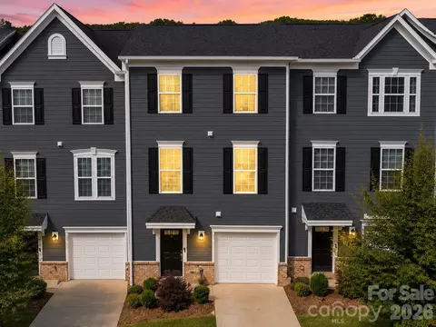 3037 Beeler Ln, Charlotte, NC 28208