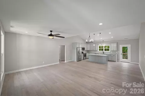 Living - 4326 Boulder Dr, Morganton, NC 28655 photo 1 of 4