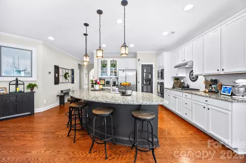 198 Rustling Waters Dr, Mooresville, NC 28117