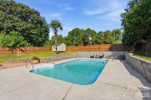 Exterior - 7877 Sedgebrook E Dr E, Stanley, NC 28164 photo 7 of 10