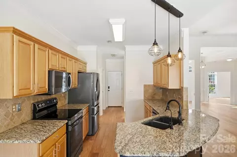 Kitchen - 7877 Sedgebrook E Dr E, Stanley, NC 28164 photo 2 of 5