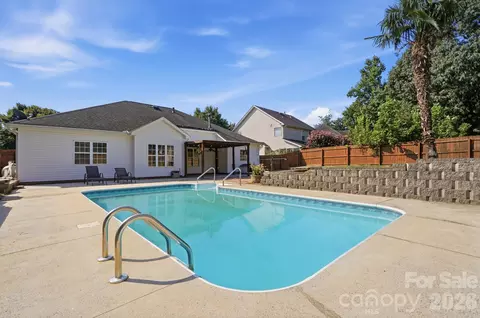 Exterior - 7877 Sedgebrook E Dr E, Stanley, NC 28164 photo 8 of 10