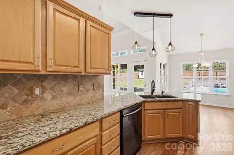 Kitchen - 7877 Sedgebrook E Dr E, Stanley, NC 28164 photo 4 of 5