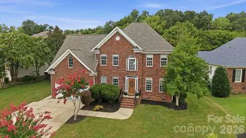 12415 Oakbriar Ln, Charlotte, NC 28273