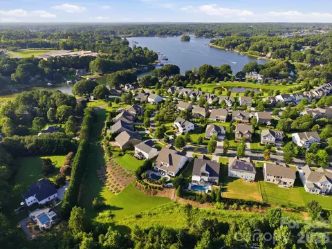 120 Eagles Landing Dr, Mooresville, NC 28117