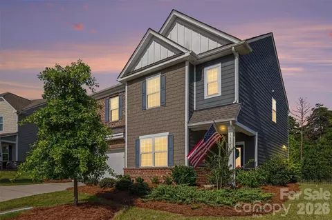 16823 Cozy Cove Rd, Charlotte, NC 28278