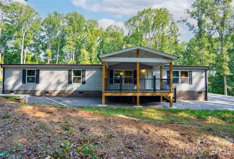 737 Pleasantdale Dr, Shelby, NC 28150