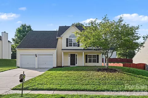 11008 Padderborn Ct, Charlotte, NC 28215