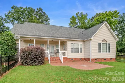 Exterior - 3697 Travertine Dr, Lancaster, SC 29720 photo 1 of 5