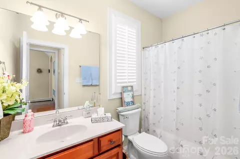 Bath - 3697 Travertine Dr, Lancaster, SC 29720 photo 2 of 3