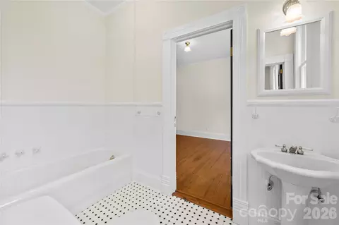 Bath - 103 Hyde Ave, Tryon, NC 28782 photo 1 of 4